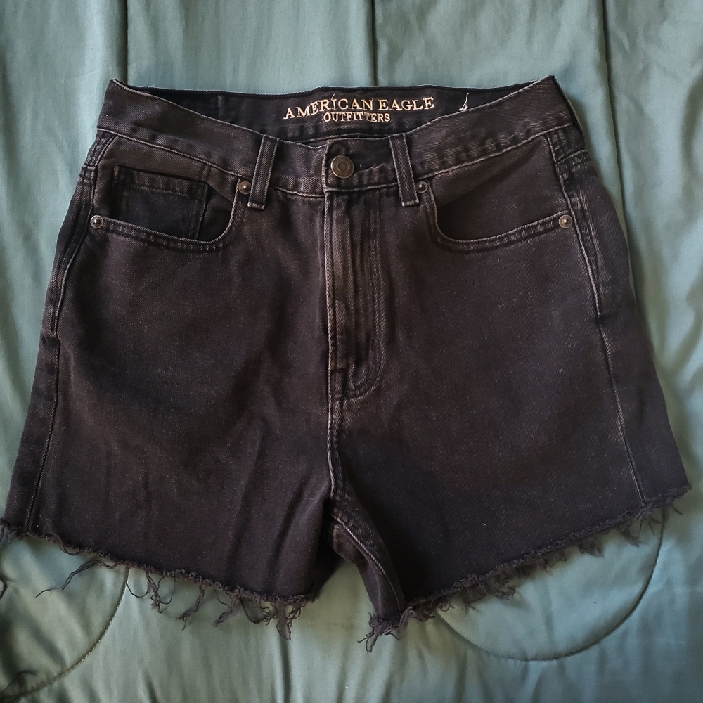 American Eagle Mom Jean Shorts - Black - Sz 2